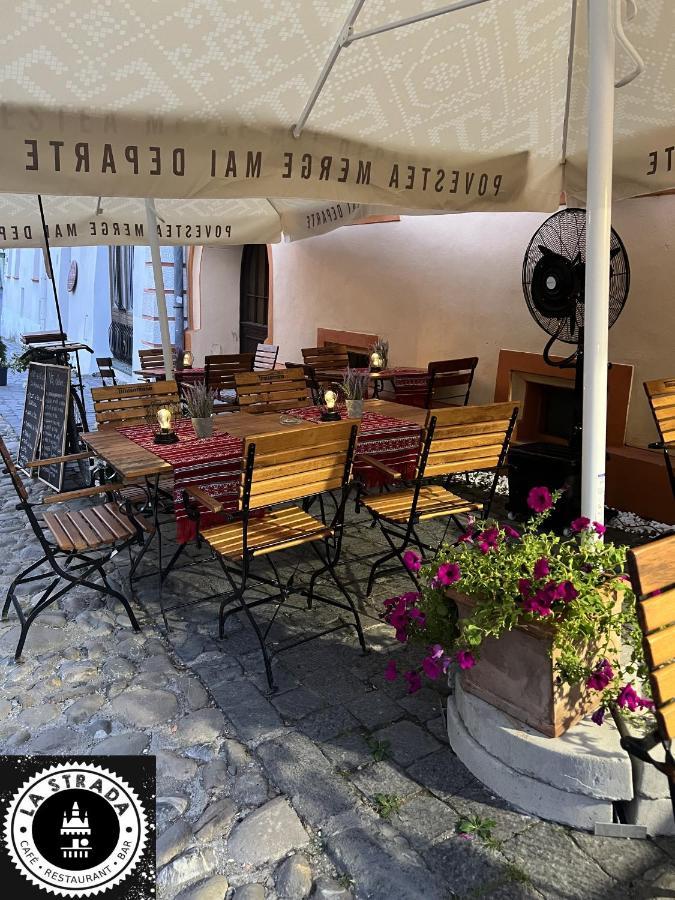 Aparthotel Casa Josef Bacon - La Strada - Sighişoara Exterior foto