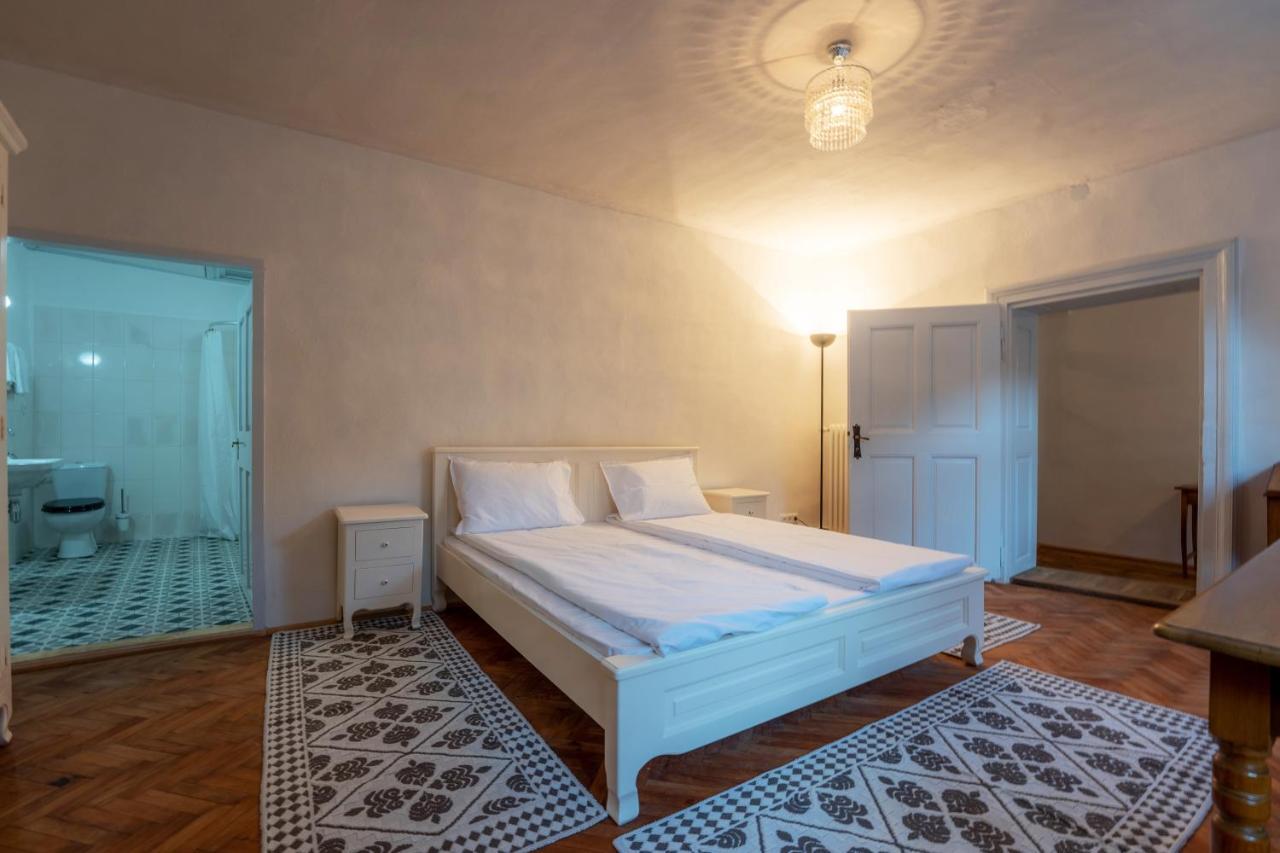 Aparthotel Casa Josef Bacon - La Strada - Sighişoara Exterior foto